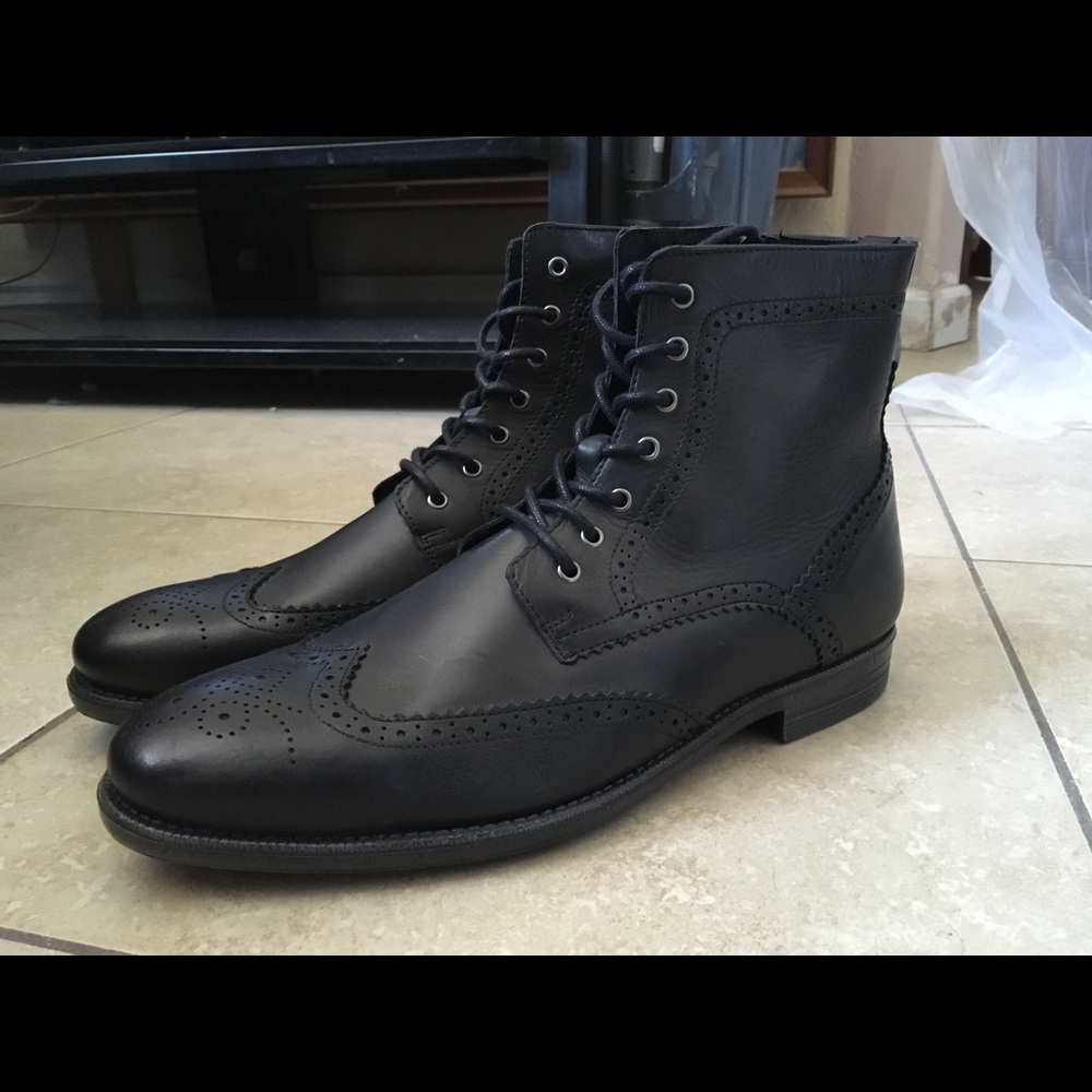Robert Wayne black leather boots size 12D